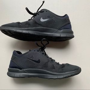 WOMENS NIKE FREE 5.0 TR FIT SNEAKERS